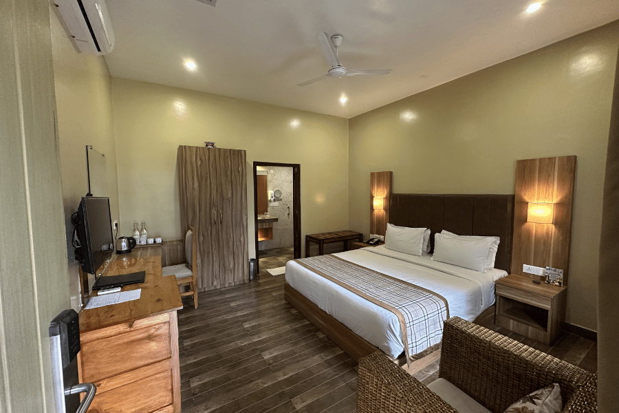 Deluxe Rooms at Jungleciti House Kaziranga